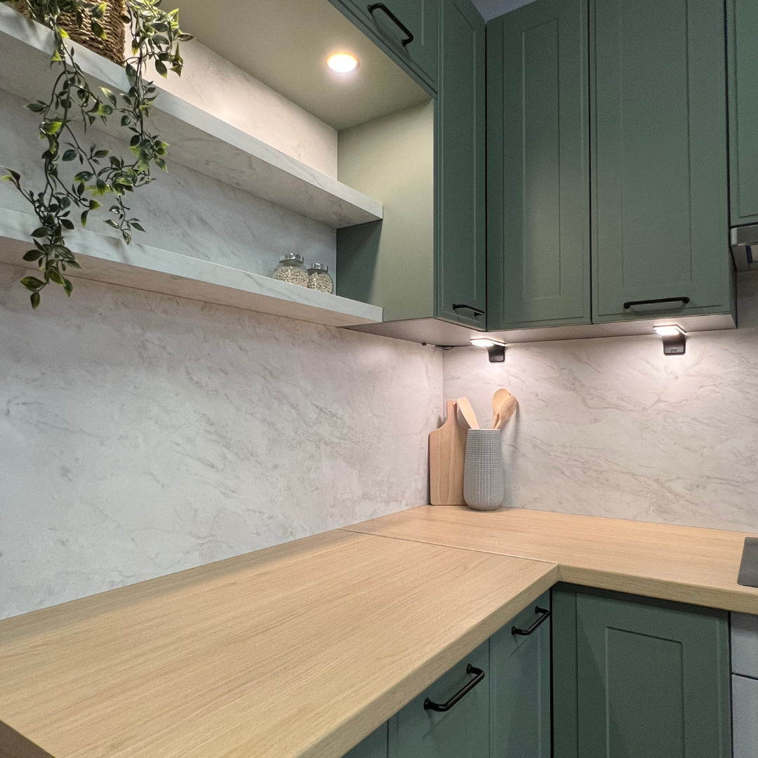 Funkcionāla virtuve MONO salvija